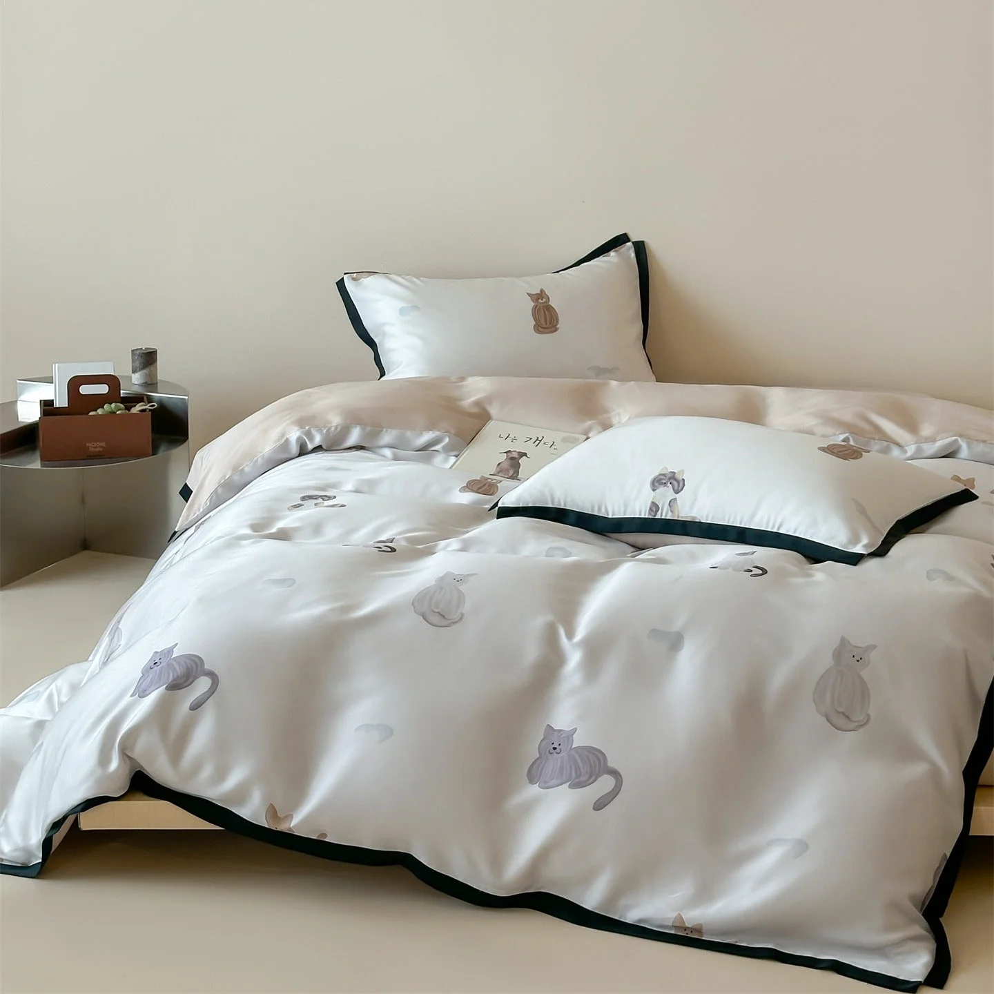 Exclusive Purrfect Cloud Bedding Set Elegant