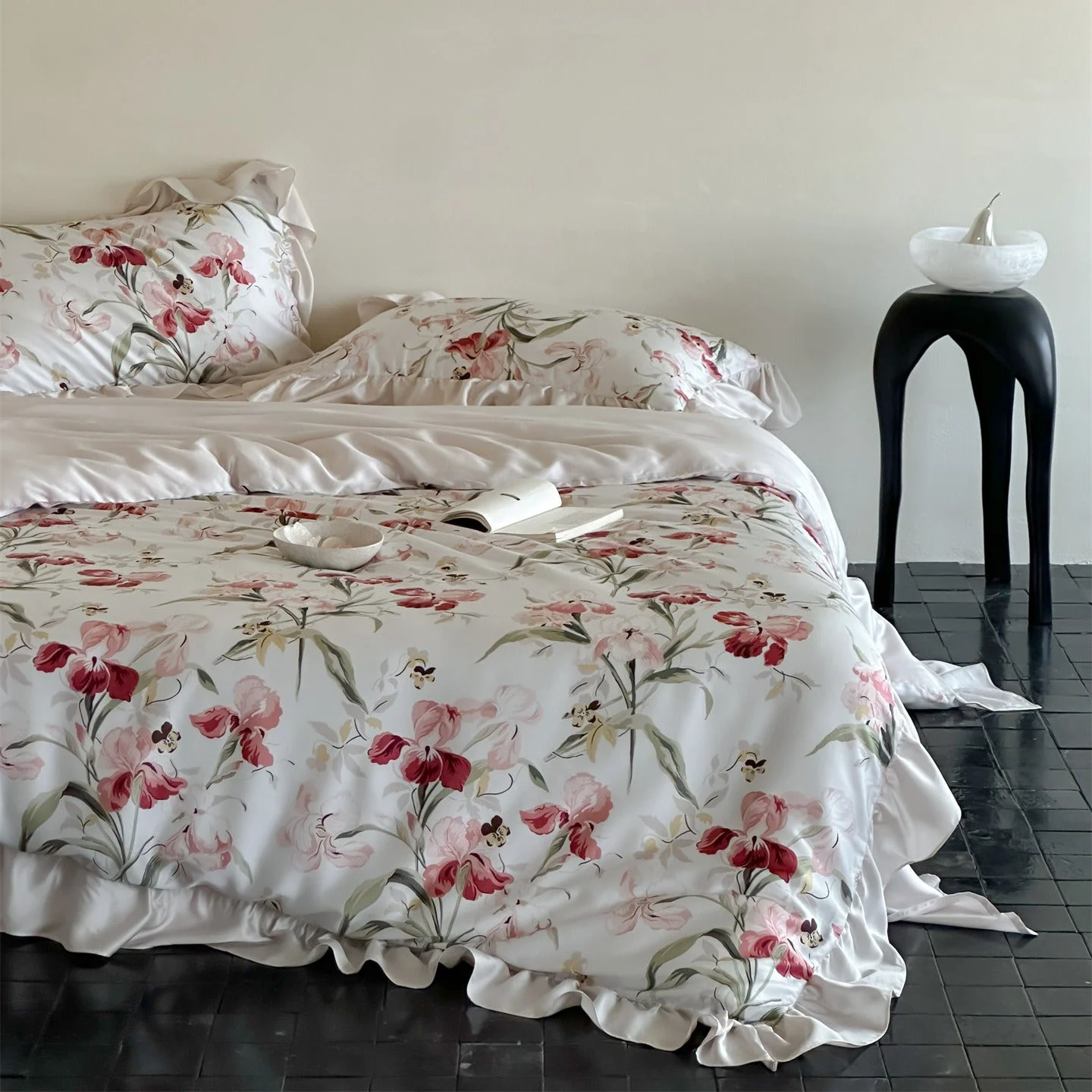 First-Class Floral Rhapsody Bedding Set Quality