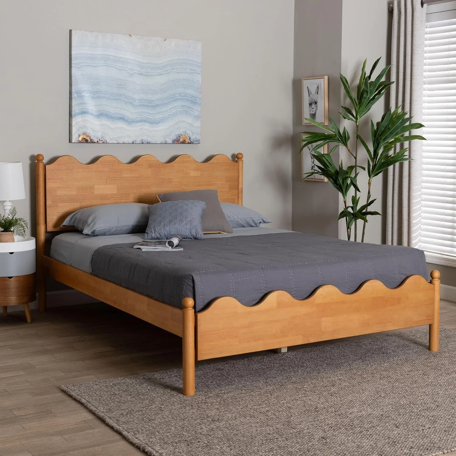 Relaxed Queen Platform Bed Oak Brown Contemporary Scalloped User-Friendly