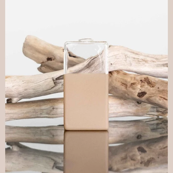 Flexible Honeymoon Vase Refined